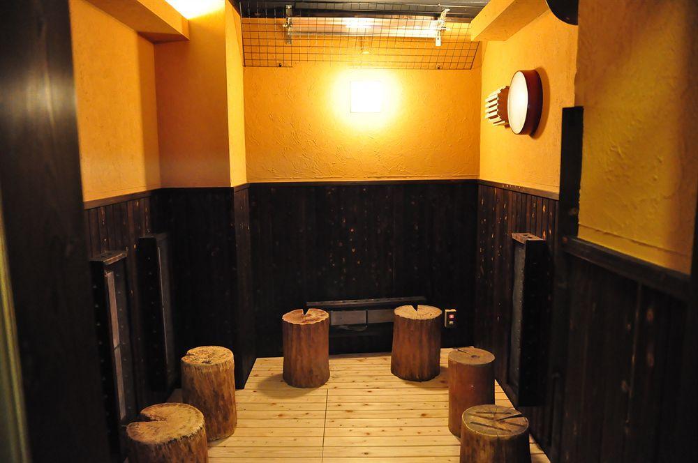 Capsule Hotel&Sauna Ikebukuro Plaza Tokio Exterior foto